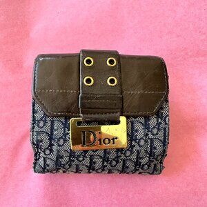 *VINTAGE CHRISTIAN DIOR LOGO WALLET* VERY VINTAGE